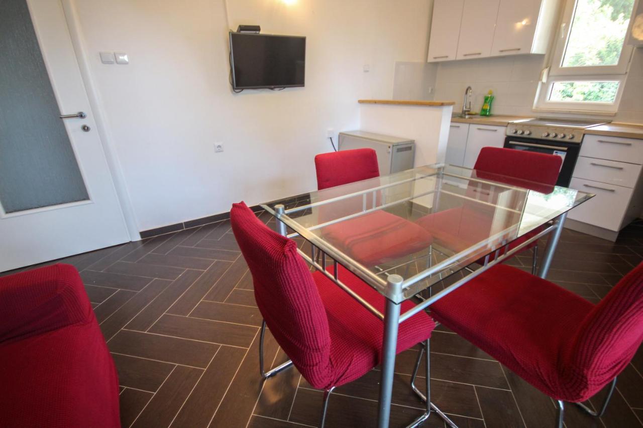 Cukon Holiday Home ميدولين المظهر الخارجي الصورة