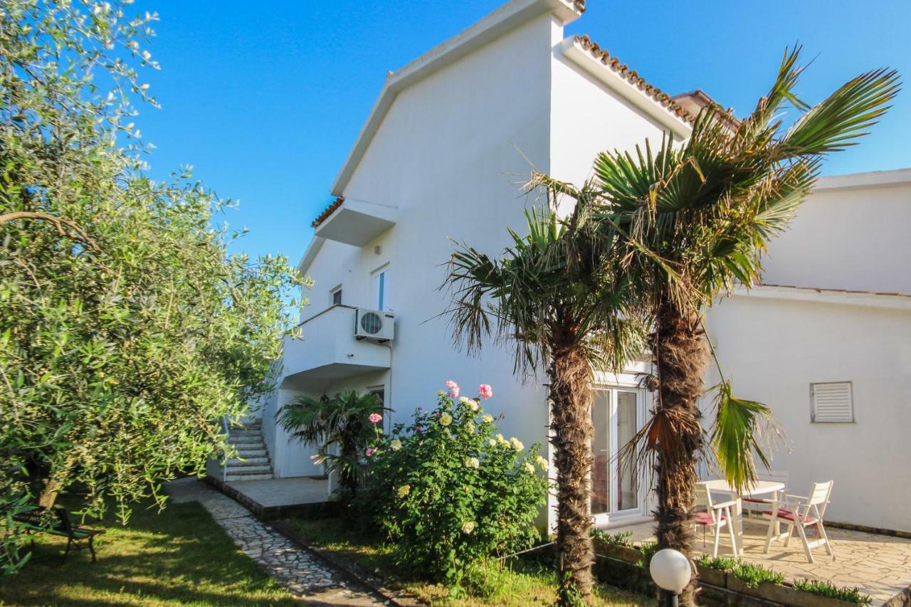 Cukon Holiday Home ميدولين المظهر الخارجي الصورة