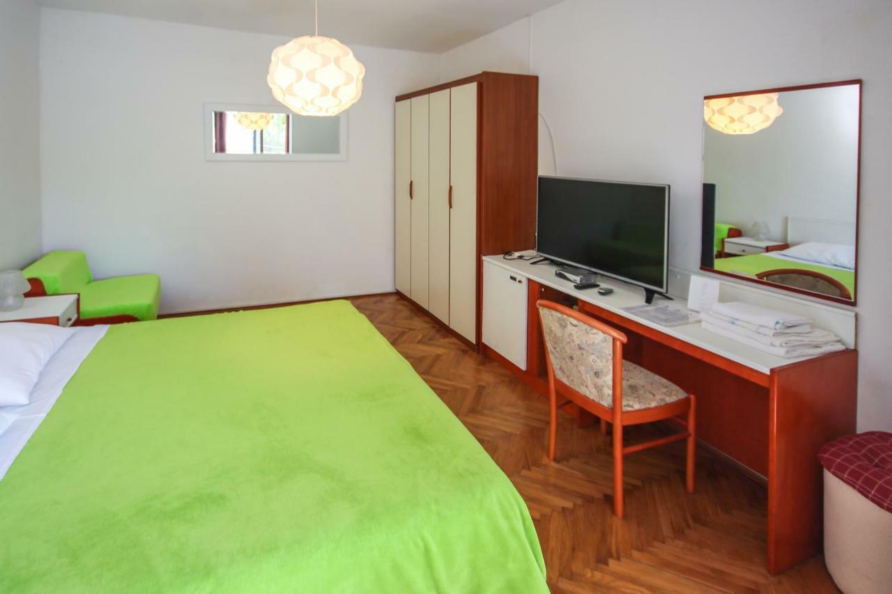 Cukon Holiday Home ميدولين المظهر الخارجي الصورة