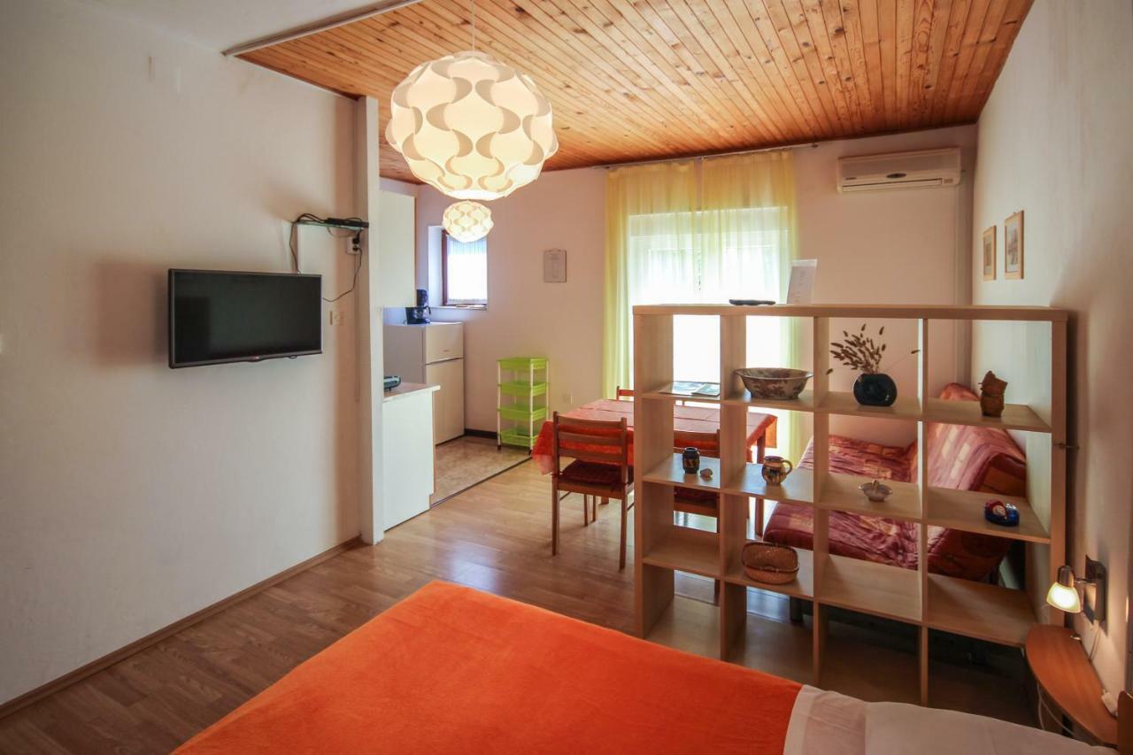 Cukon Holiday Home ميدولين المظهر الخارجي الصورة