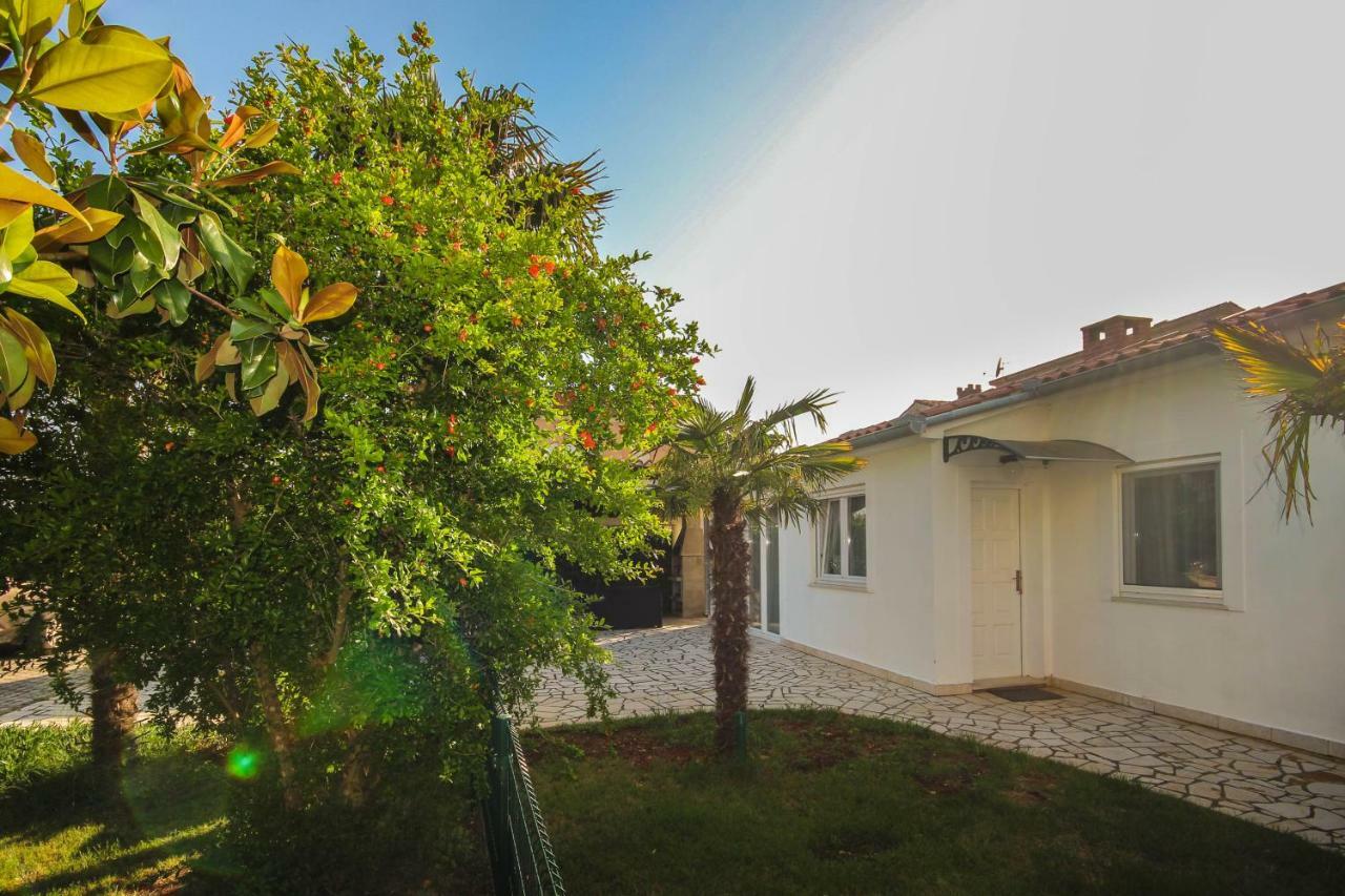 Cukon Holiday Home ميدولين المظهر الخارجي الصورة