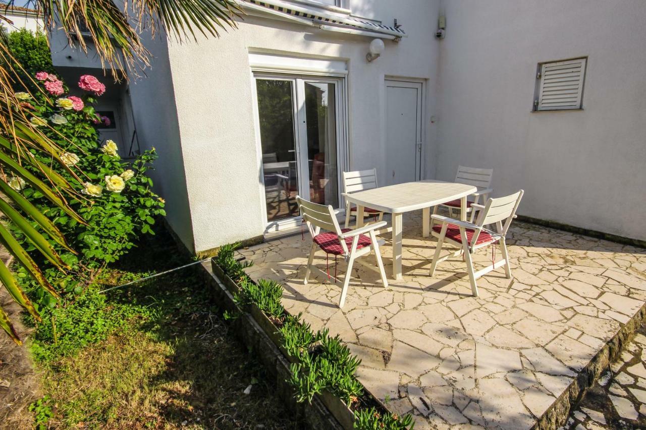 Cukon Holiday Home ميدولين المظهر الخارجي الصورة