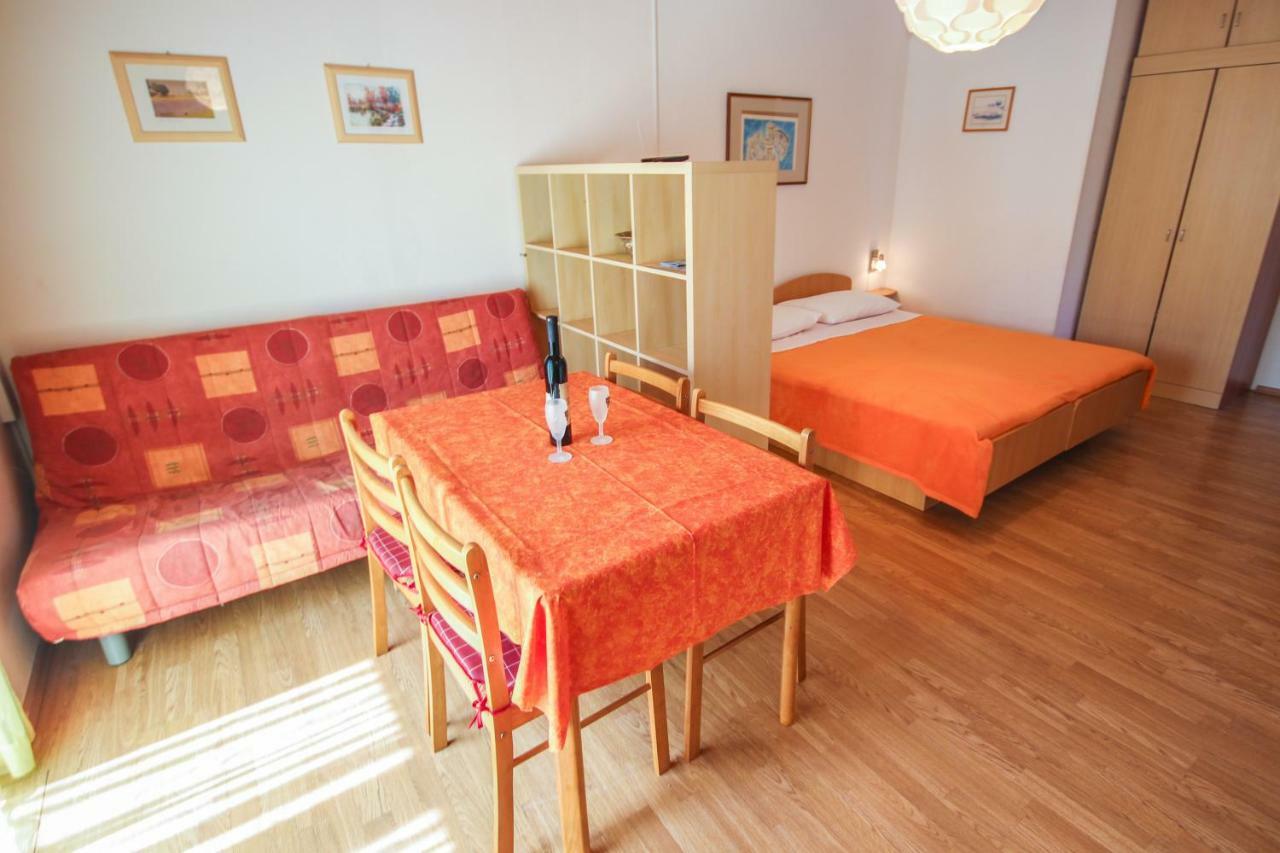 Cukon Holiday Home ميدولين المظهر الخارجي الصورة